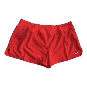 Nike women running short size XXL NWT